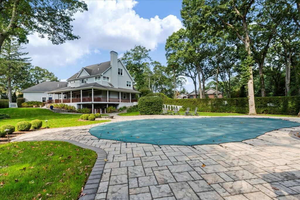 15-810_4373 15-810_4373